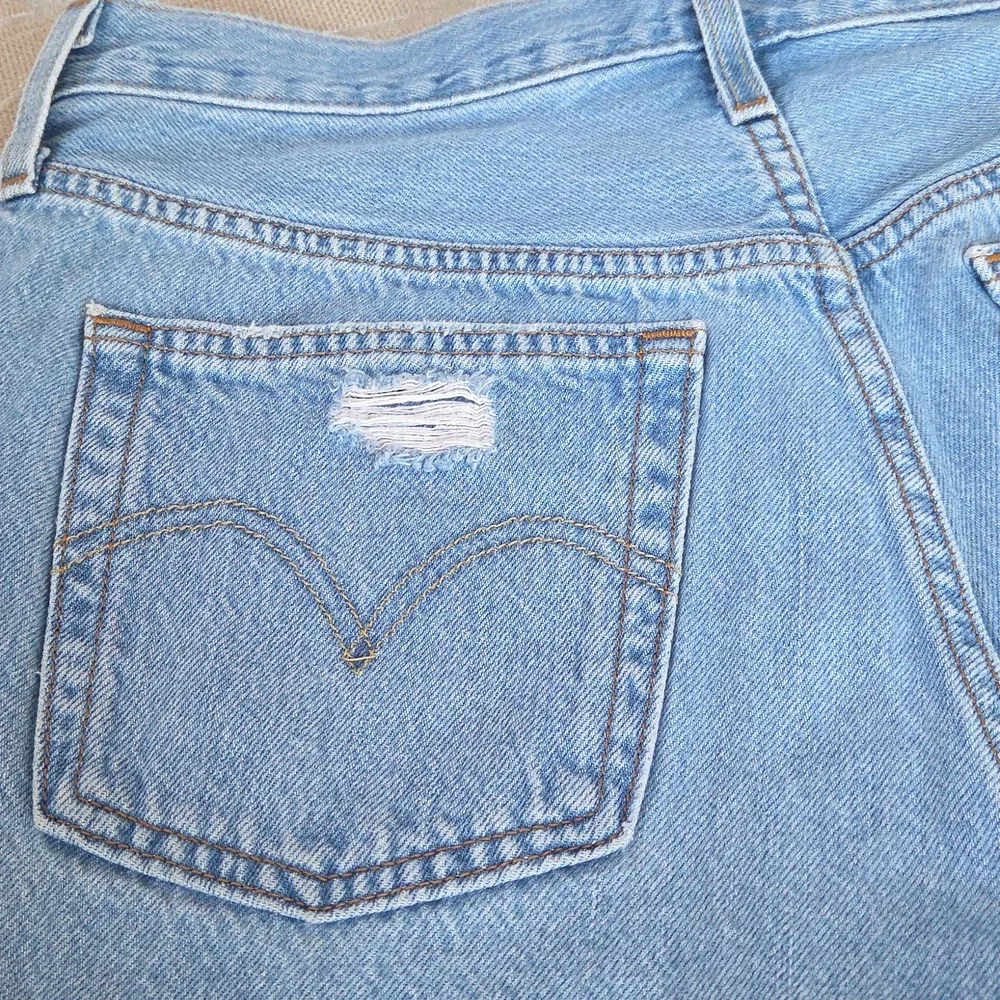 Levi's 501 Light Blue Denim Cut-off Shorts!
